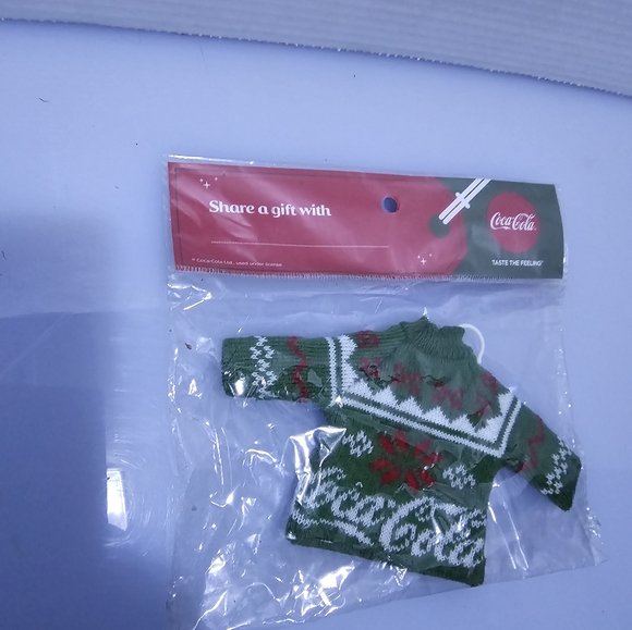 Vintage Coca-cola mini sweater ornament - Picture 2 of 3